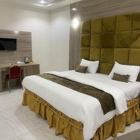 Murphy'S Mansion Resort Umuahia Dış mekan fotoğraf