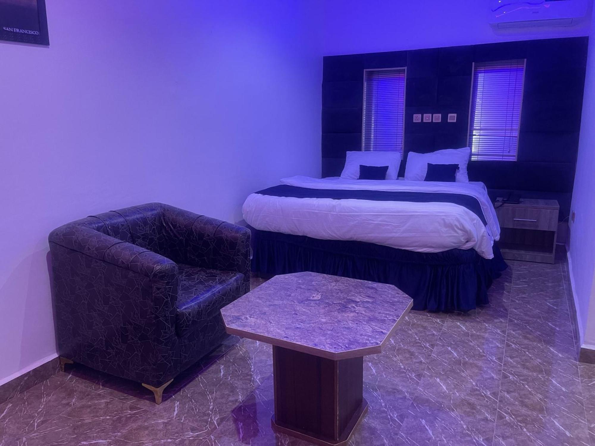 Murphy'S Mansion Resort Umuahia Dış mekan fotoğraf